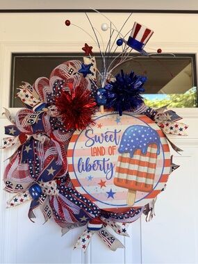 Patriotic "Sweet Land of Liberty" Wreath with Stars & Stripes Popsicle